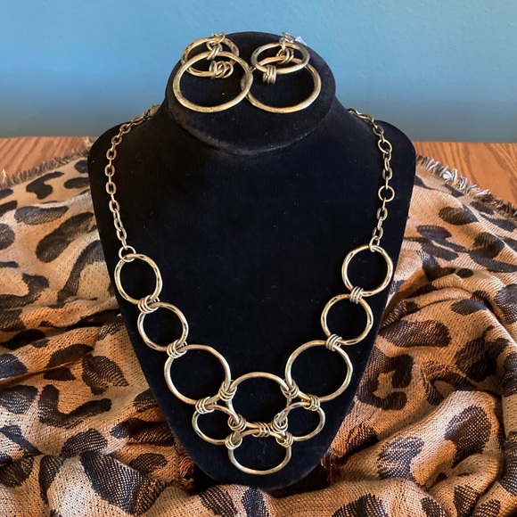 Premier Designs Accessories - Premier Designs Madrid necklace and earrings